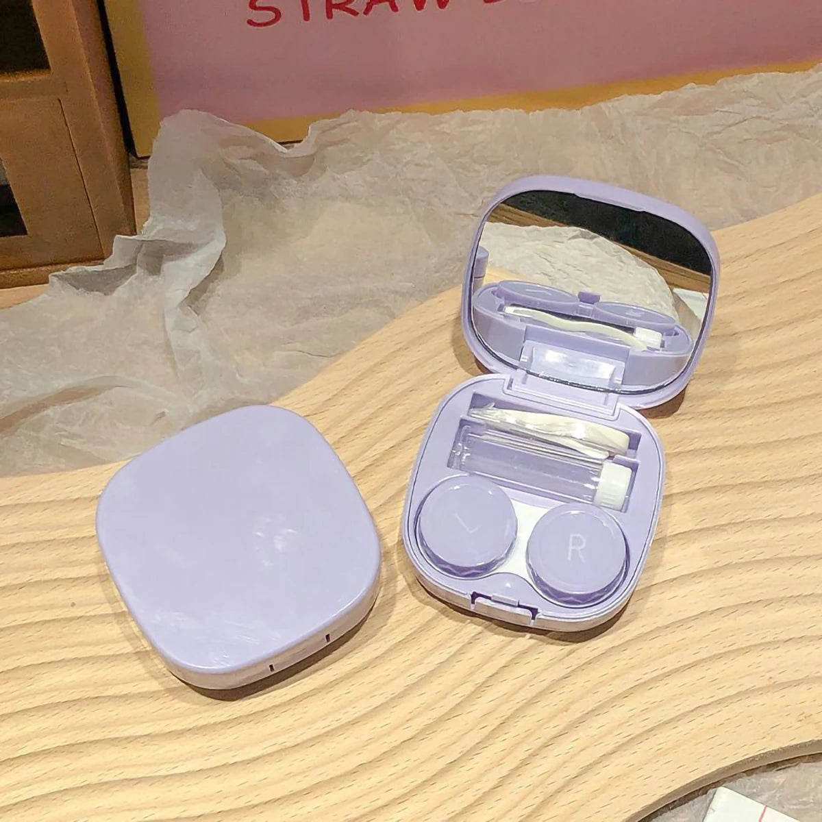 Macaroon Contact Lens Case – Compact & Stylish Storage Box